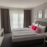 Dein Franz - Bistro, Kaffeebar & Outdoor-lounge - Hotel Bad Fussing