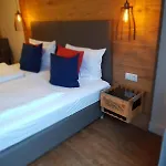 Dein Franz - Bistro, Kaffeebar & Outdoor-lounge - Hotel