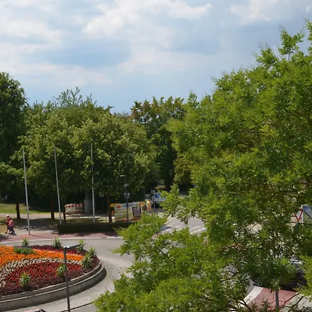 Dein Franz - Bistro, Kaffeebar & Outdoor-lounge - Hotel Bad Fussing